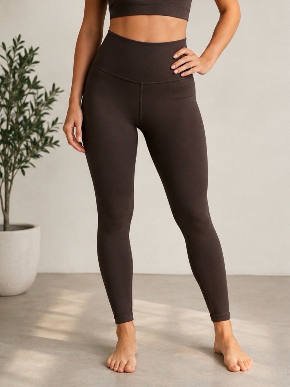BR Women’s Medium Chocolate Brown High Rise Workout Leggings